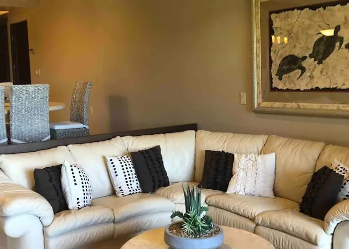 Gorgeous Casa Del Mar Apartment